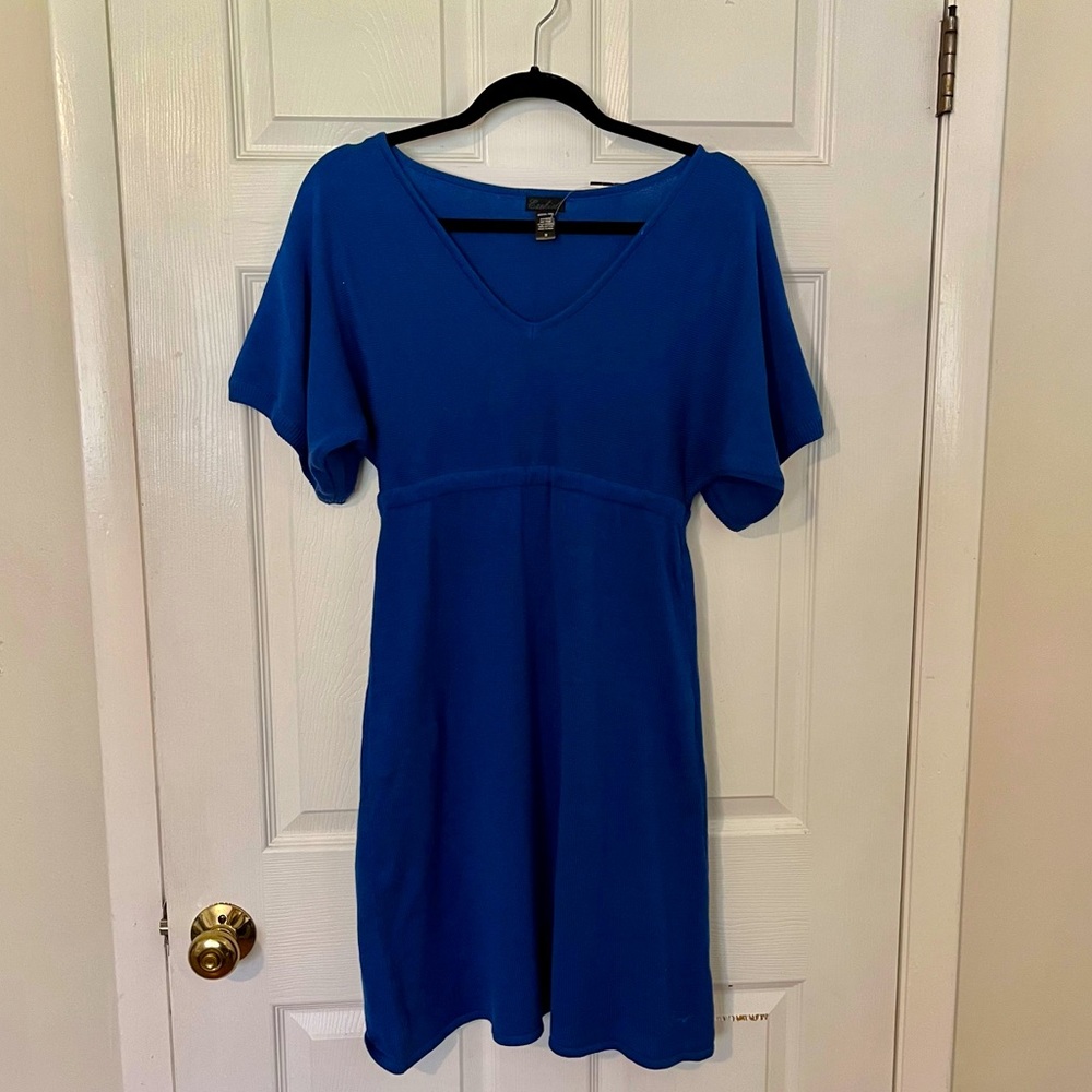 SUPER CUTE EZEKIEL GIRL ROYAL BLUE V-NECK SWEATER DRESS, SIZE MEDIUM